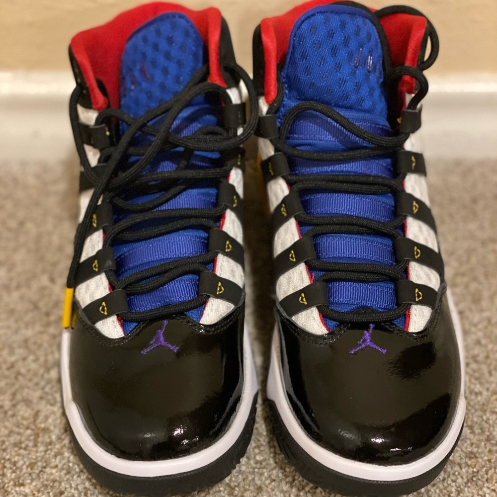 Size 4Y Jordans high tops